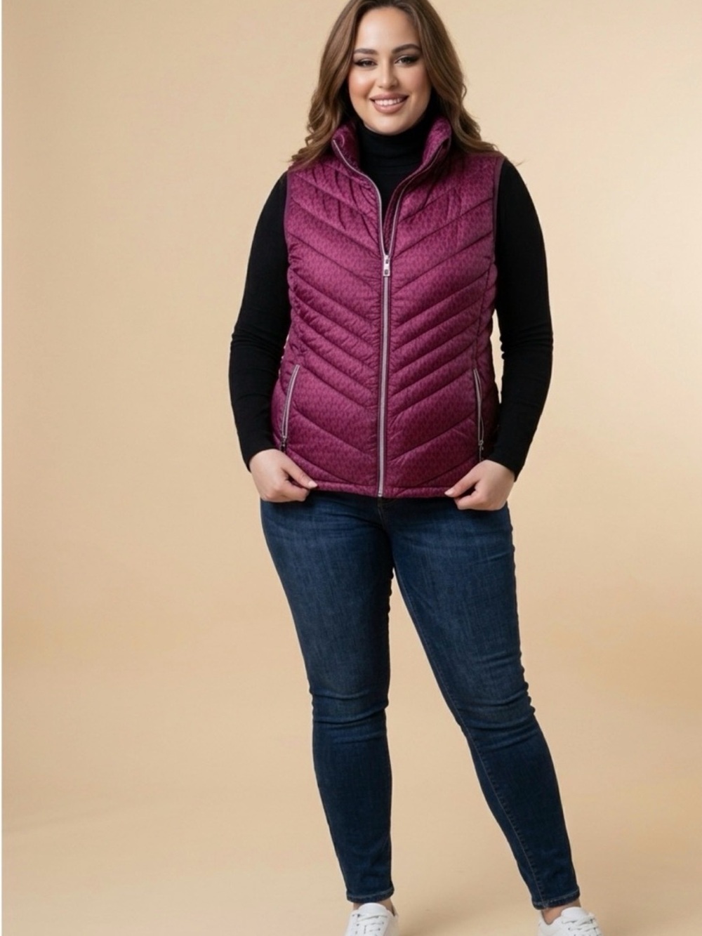 Michael Kors Packable Down Fill Puffer Vest - Picture 4 of 5